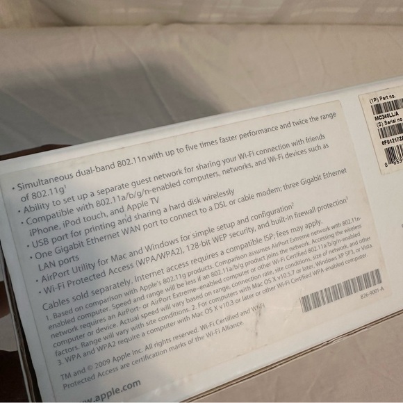 AirPort Extreme WiFi - Picture 3 of 7